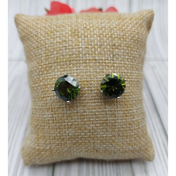 Beautiful Silver Tone & Green Chain Pendant Necklace & Stud Earrings Jewelry Set - Picture 9 of 12